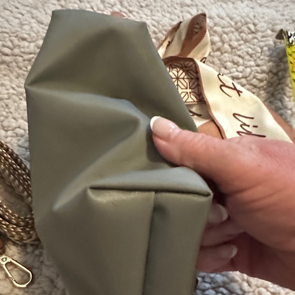 Donat Crosssbody Bag View 6
